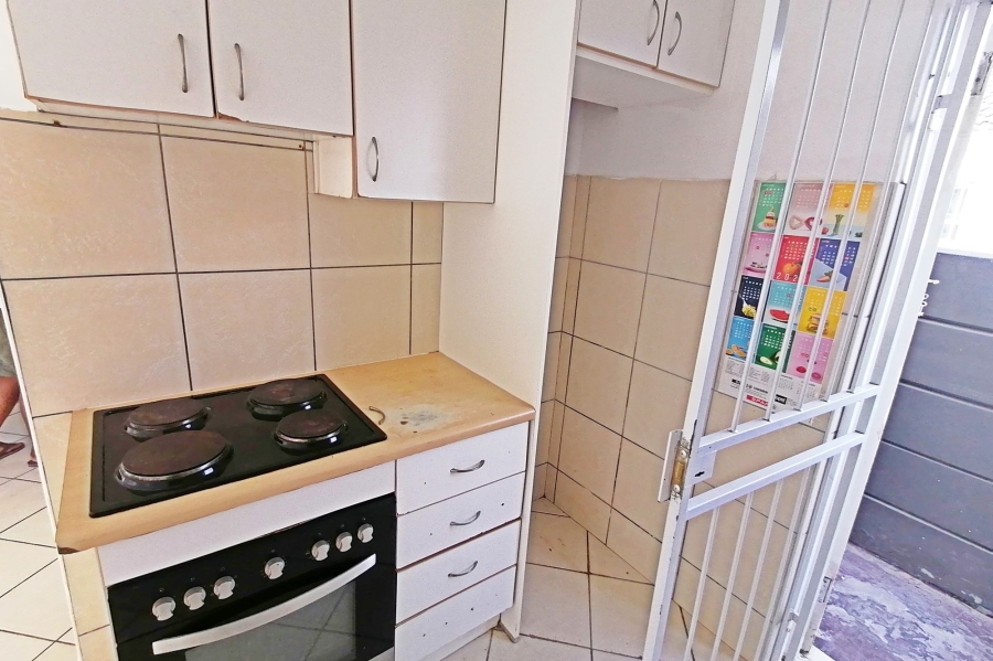 6 Bedroom Property for Sale in Broadlands Village Western Cape